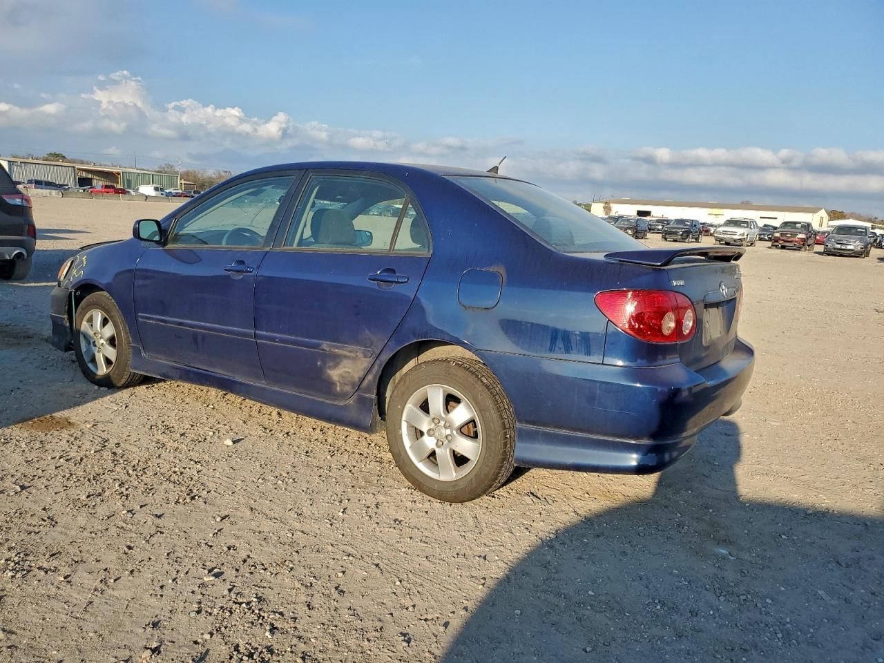 2005 TOYOTA COROLLA CE photo 3