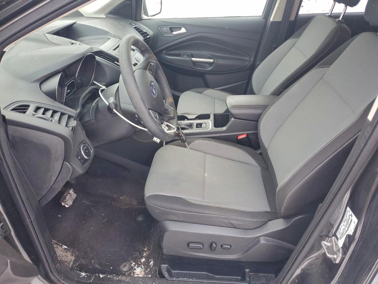 2017 FORD ESCAPE SE photo 13
