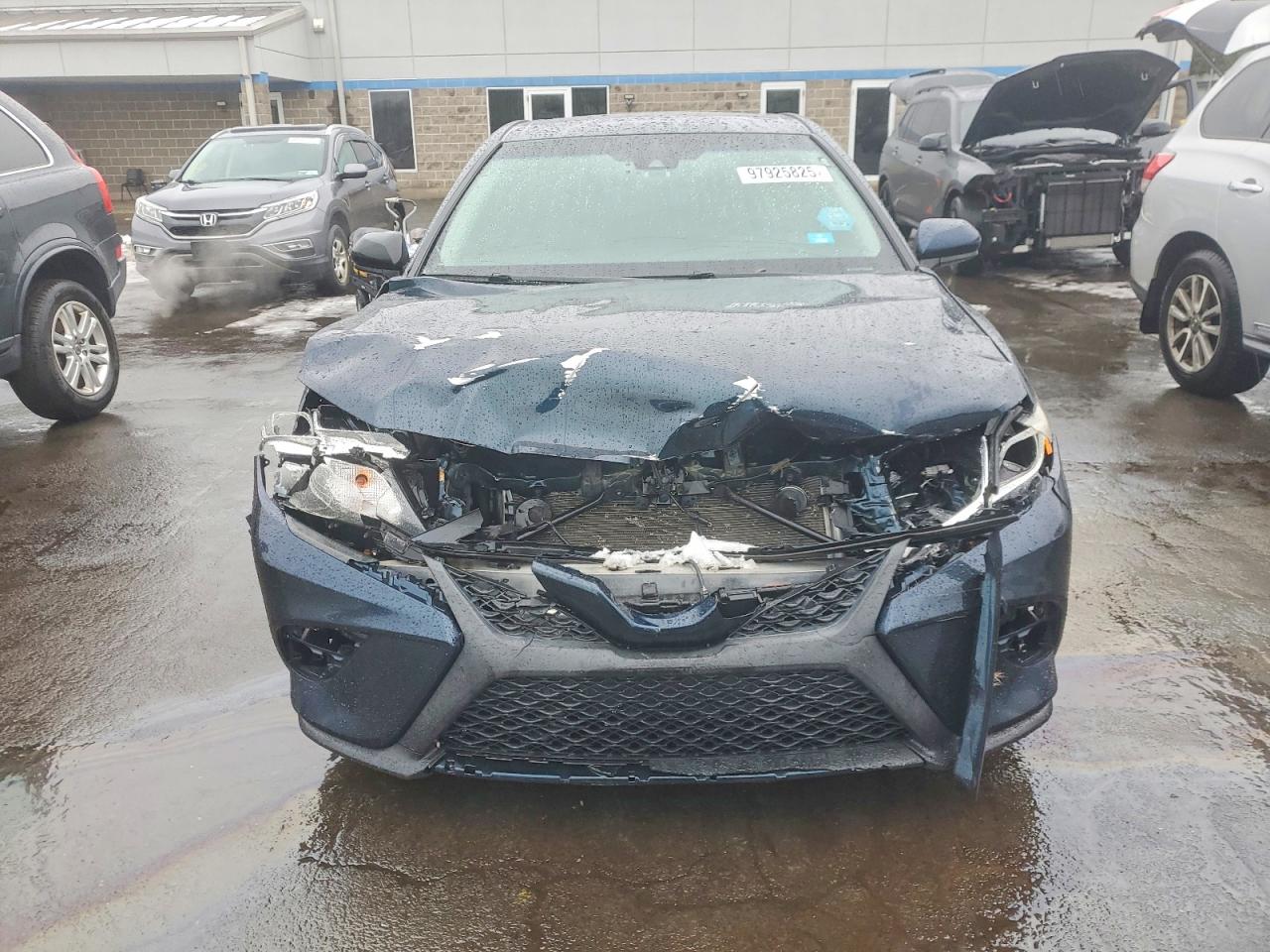 2018 TOYOTA CAMRY L photo 13