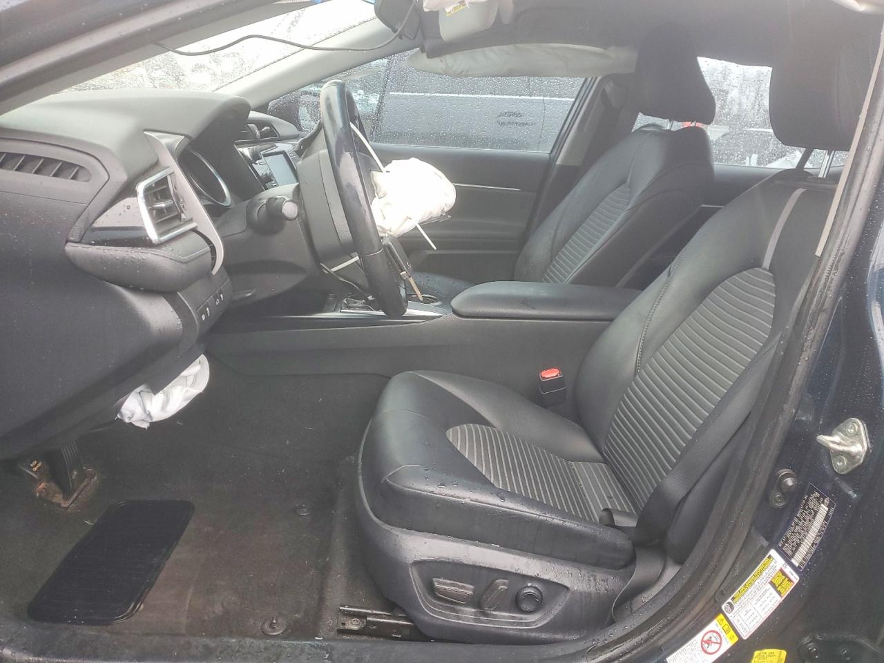 2018 TOYOTA CAMRY L photo 19