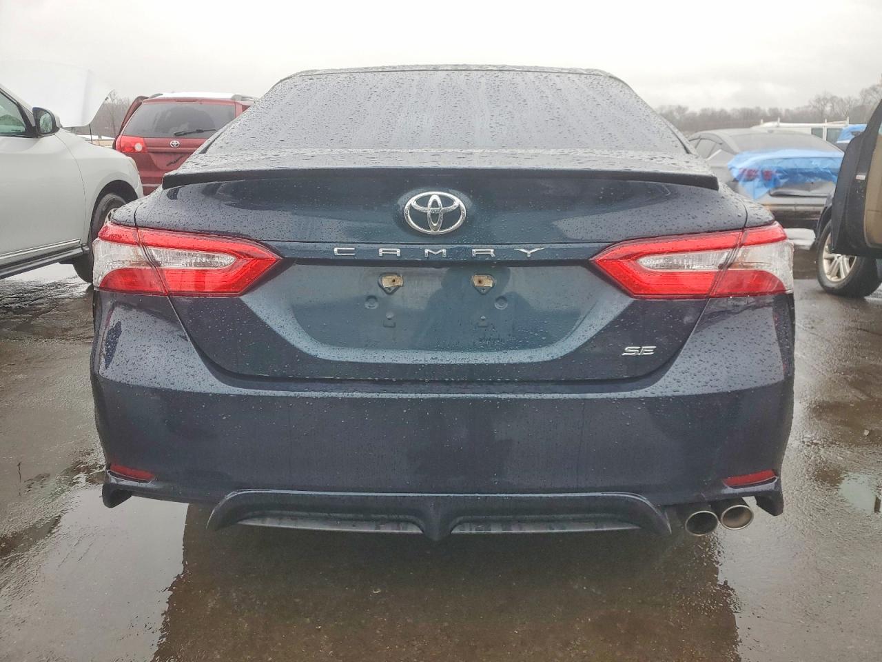 2018 TOYOTA CAMRY L photo 16