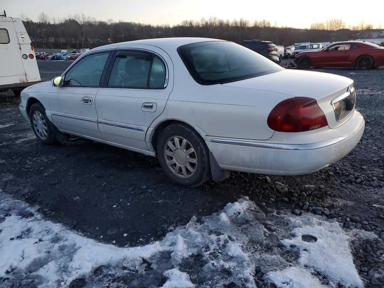 2002 LINCOLN CONTINENTAL photo 3