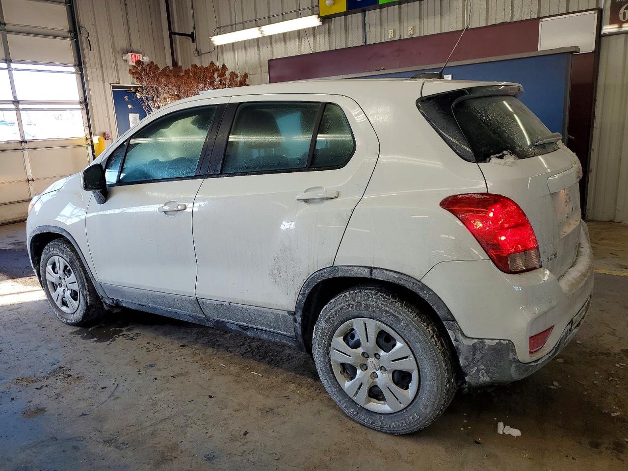 2018 CHEVROLET TRAX LS photo 4