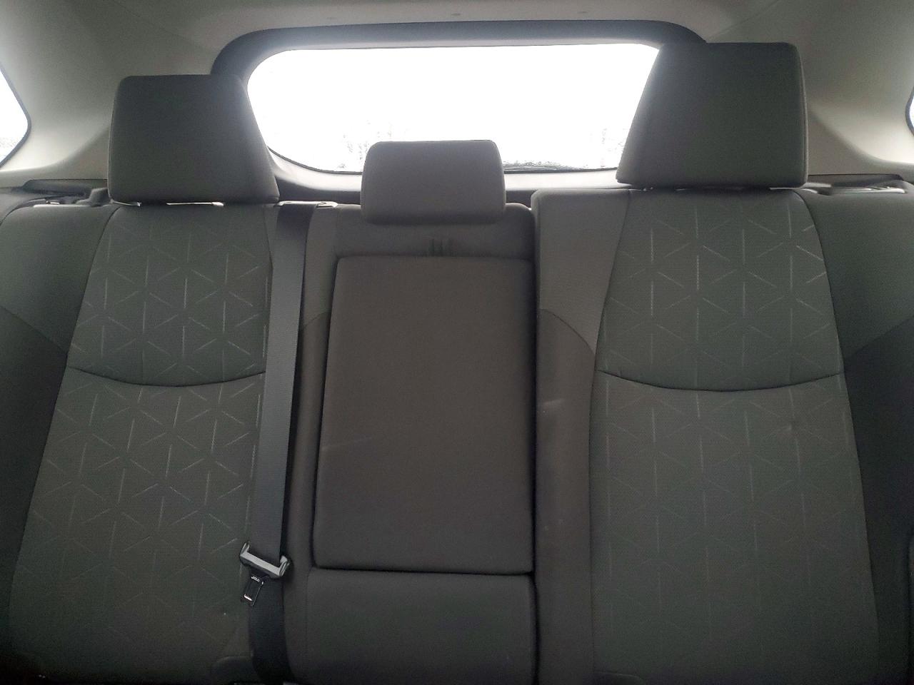 2019 TOYOTA RAV4 XLE photo 19