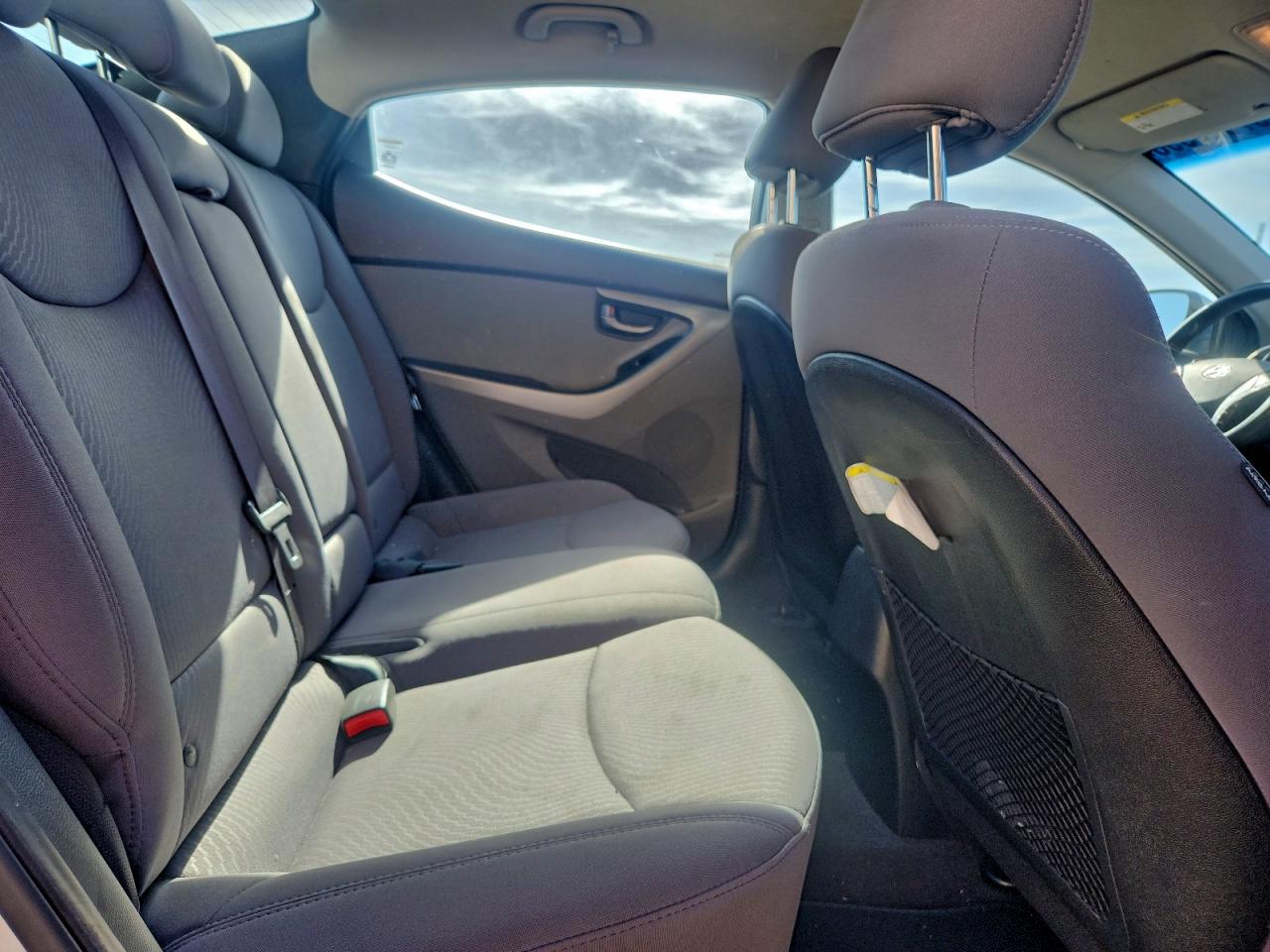 2014 HYUNDAI ELANTRA SE photo 10