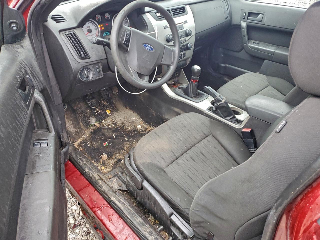 2009 FORD FOCUS SE photo 15