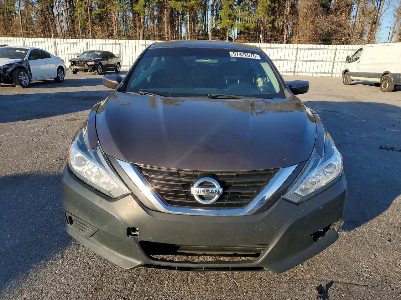 2016 NISSAN ALTIMA photo 9