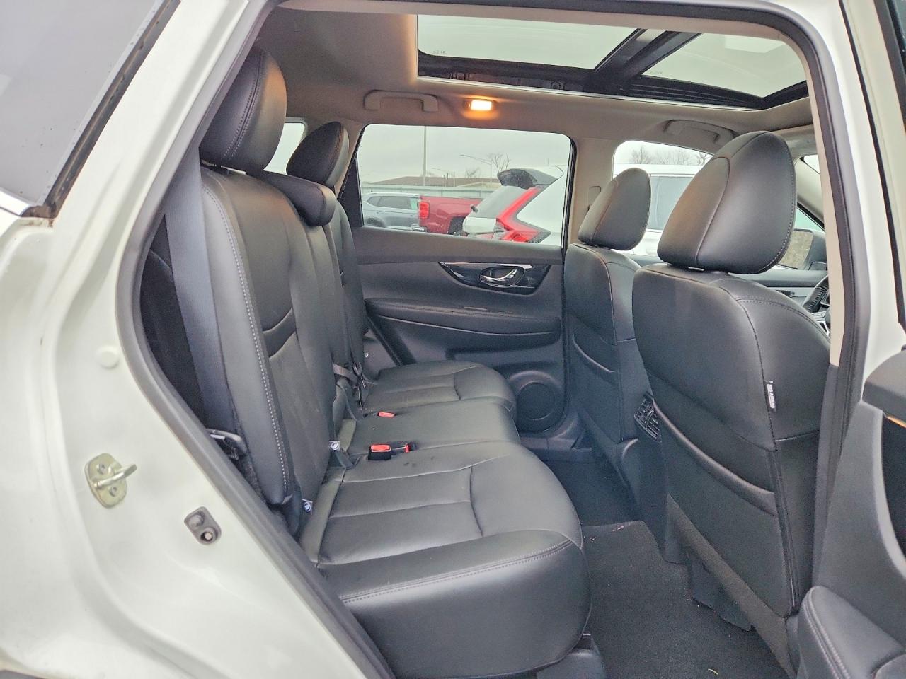 2020 NISSAN ROGUE S photo 11