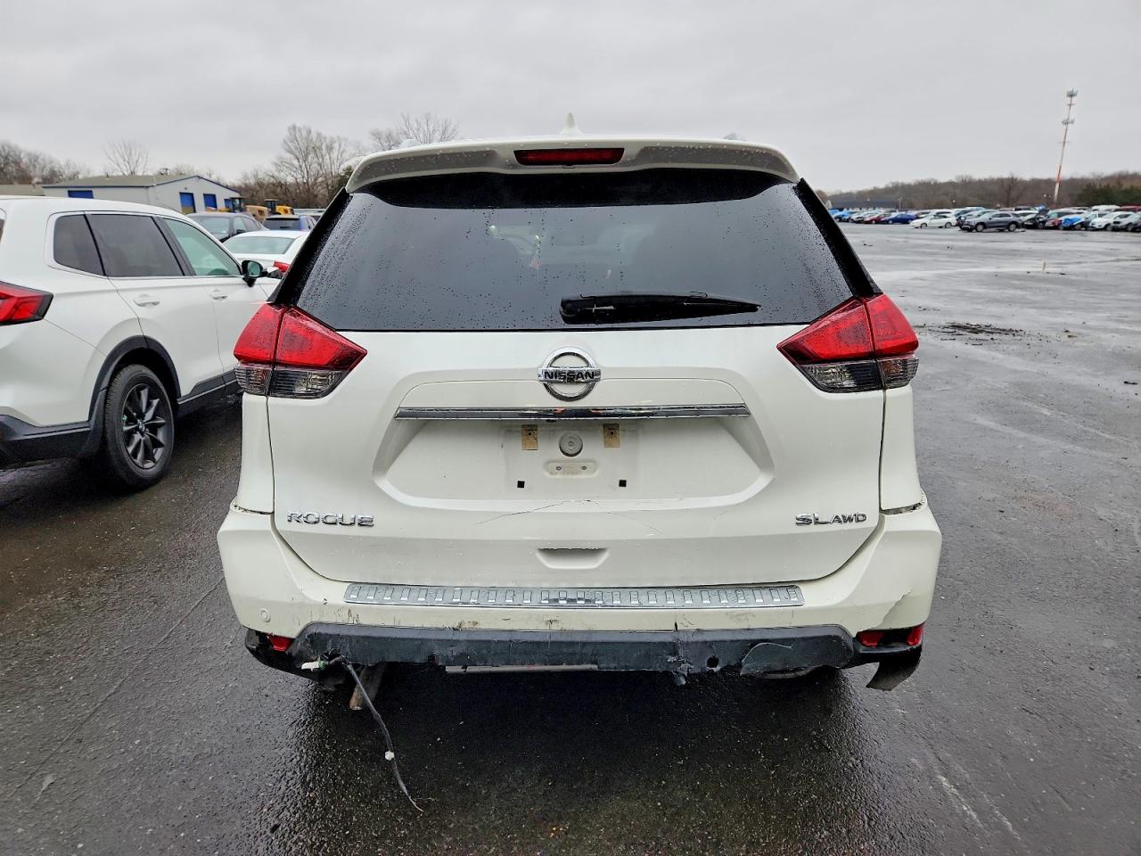 2020 NISSAN ROGUE S photo 6