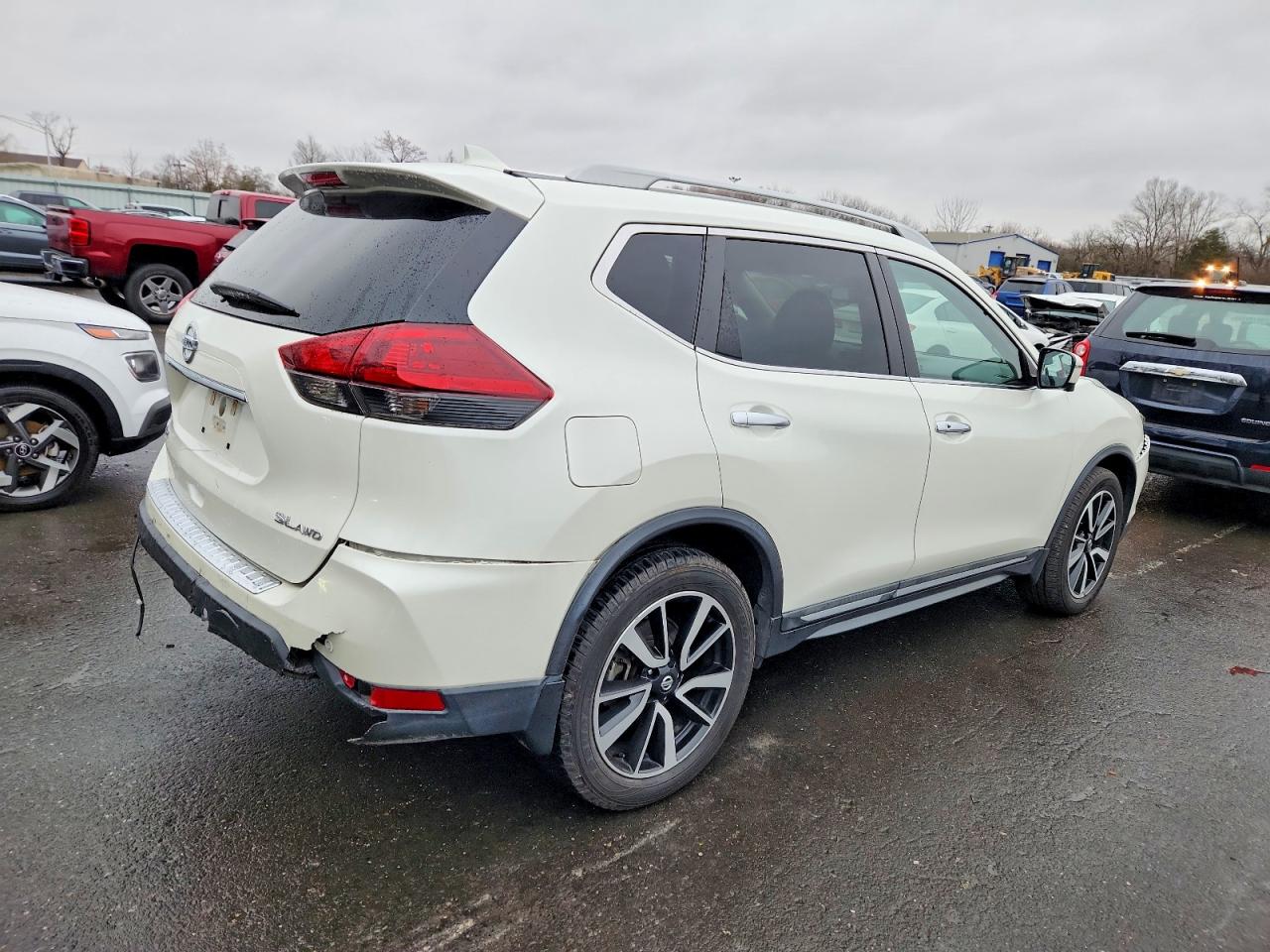 2020 NISSAN ROGUE S photo 3