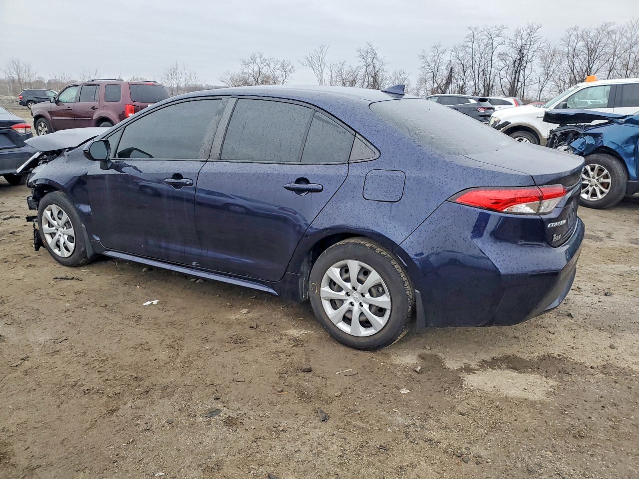 2022 TOYOTA COROLLA LE photo 3