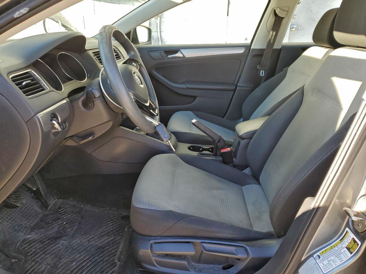2017 VOLKSWAGEN JETTA S photo 19