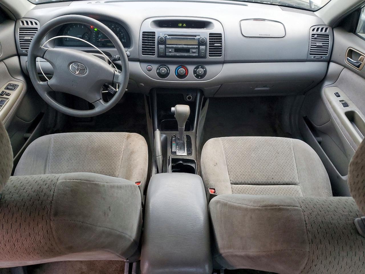 2003 TOYOTA CAMRY LE photo 8