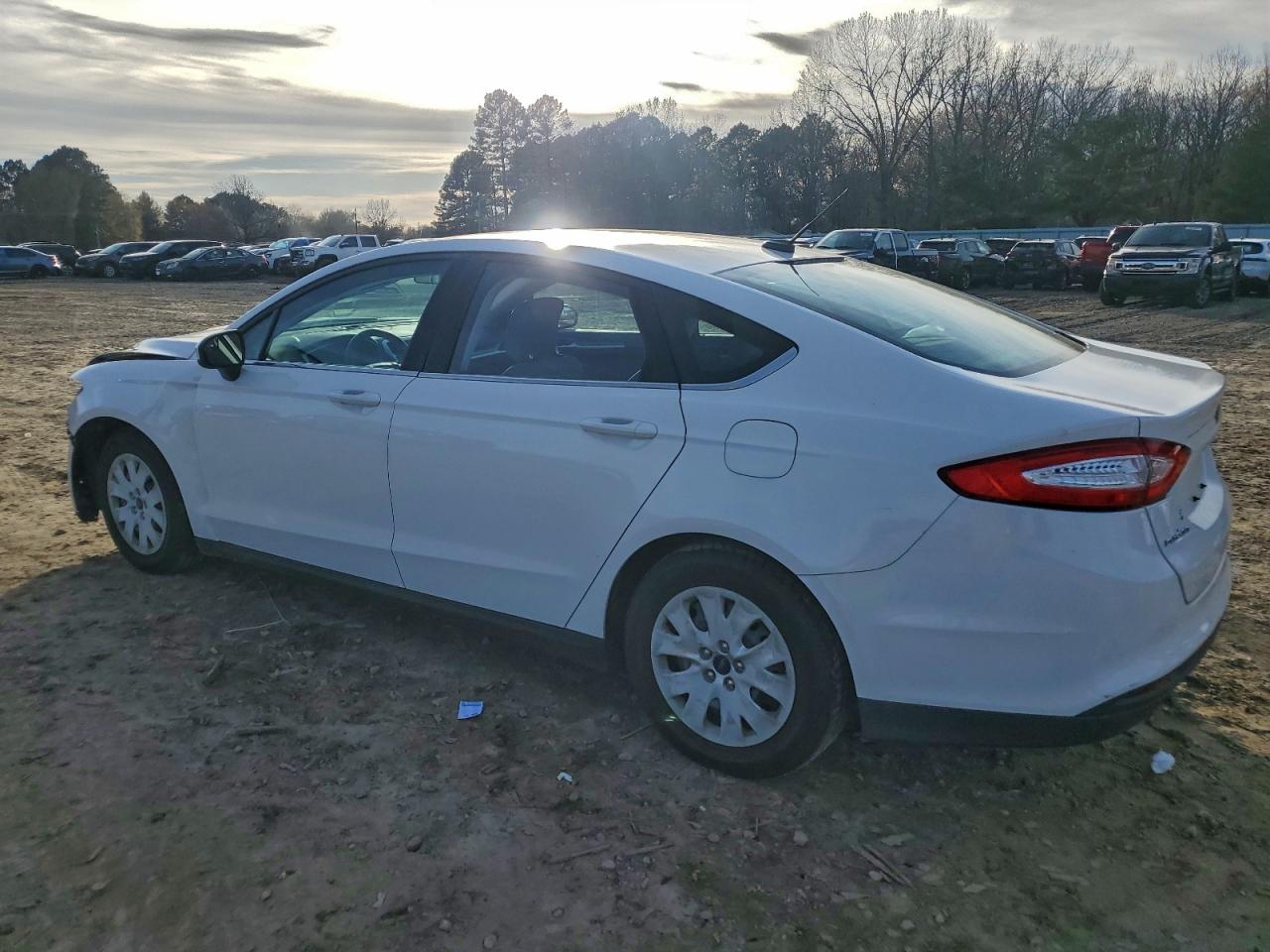 2013 FORD FUSION S photo 2