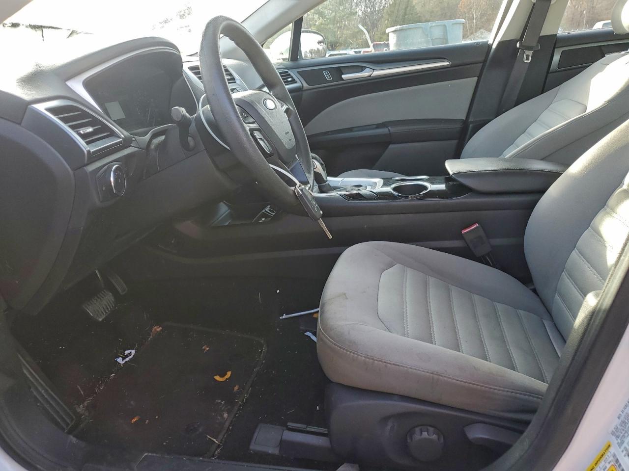 2013 FORD FUSION S photo 7