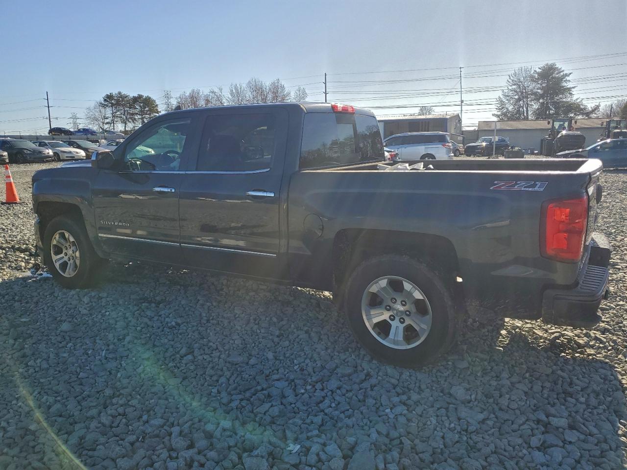 2017 CHEVROLET SILVERADO K1500 LTZ photo 2