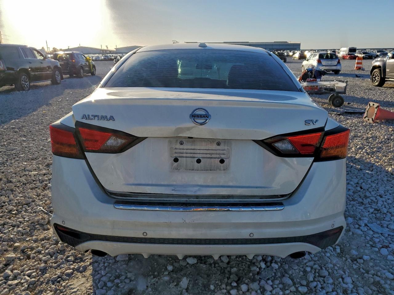 2019 NISSAN ALTIMA SV photo 11