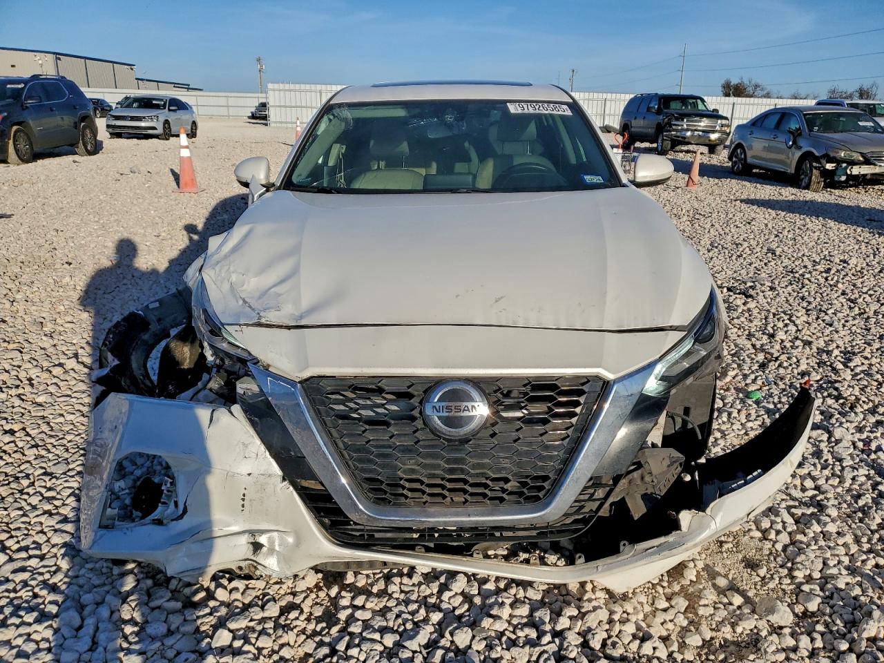 2019 NISSAN ALTIMA SV photo 9
