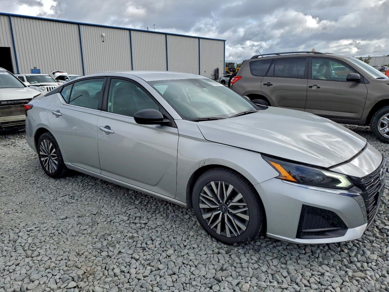 2024 NISSAN ALTIMA SV photo 10