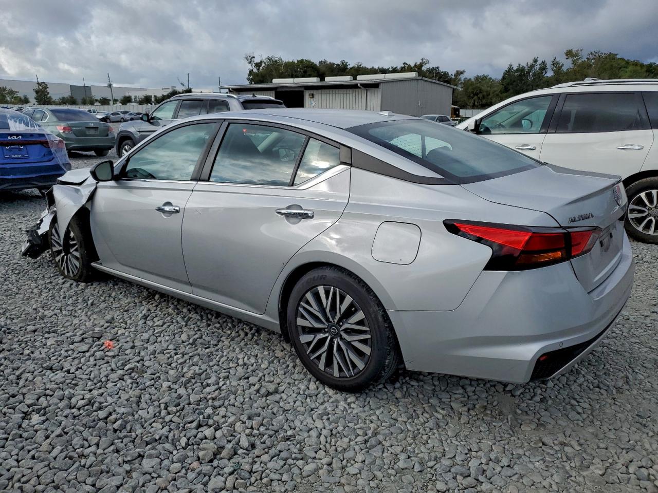2024 NISSAN ALTIMA SV photo 4