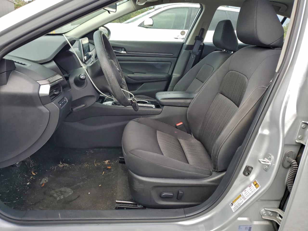 2024 NISSAN ALTIMA SV photo 19