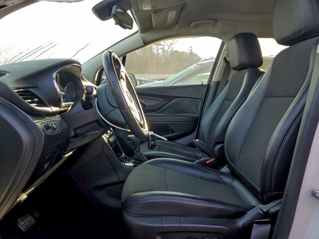 2019 BUICK ENCORE PREFERRED photo 13