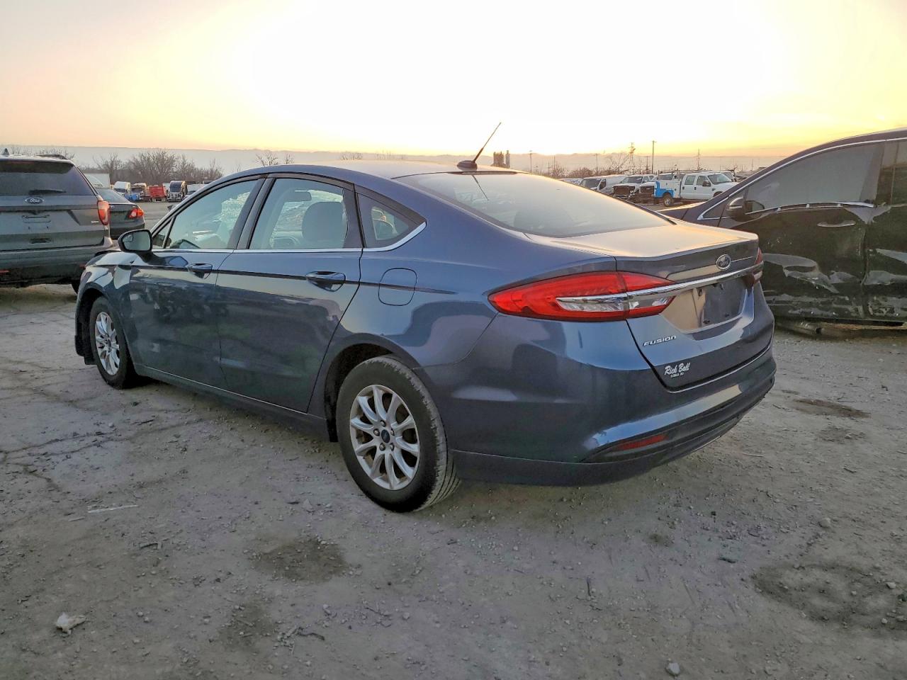 2018 FORD FUSION S photo 2