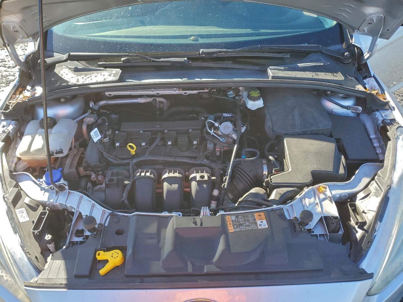 2017 FORD FOCUS SE photo 11