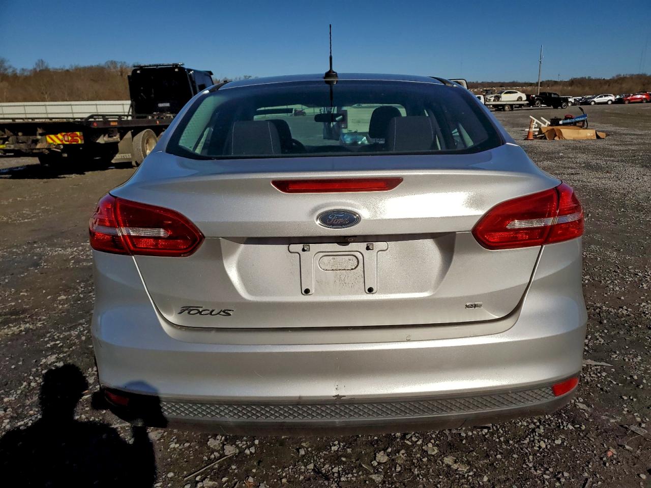 2017 FORD FOCUS SE photo 6