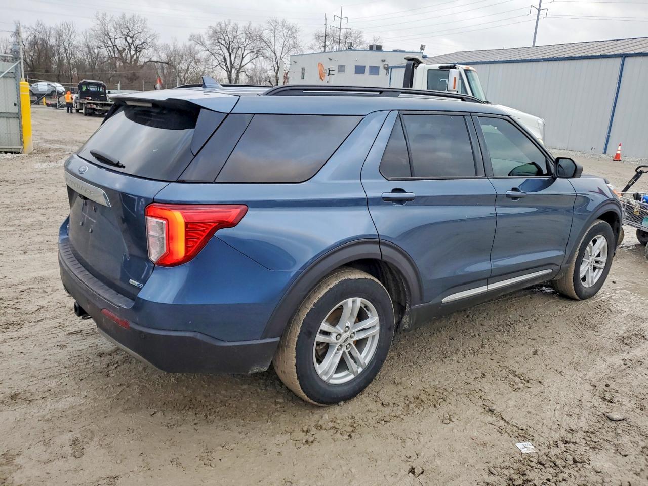 2020 FORD EXPLORER XLT photo 5