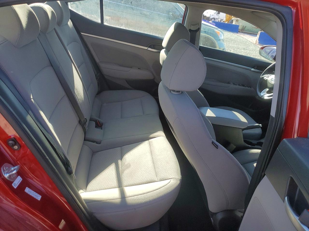 2019 HYUNDAI ELANTRA SEL photo 19