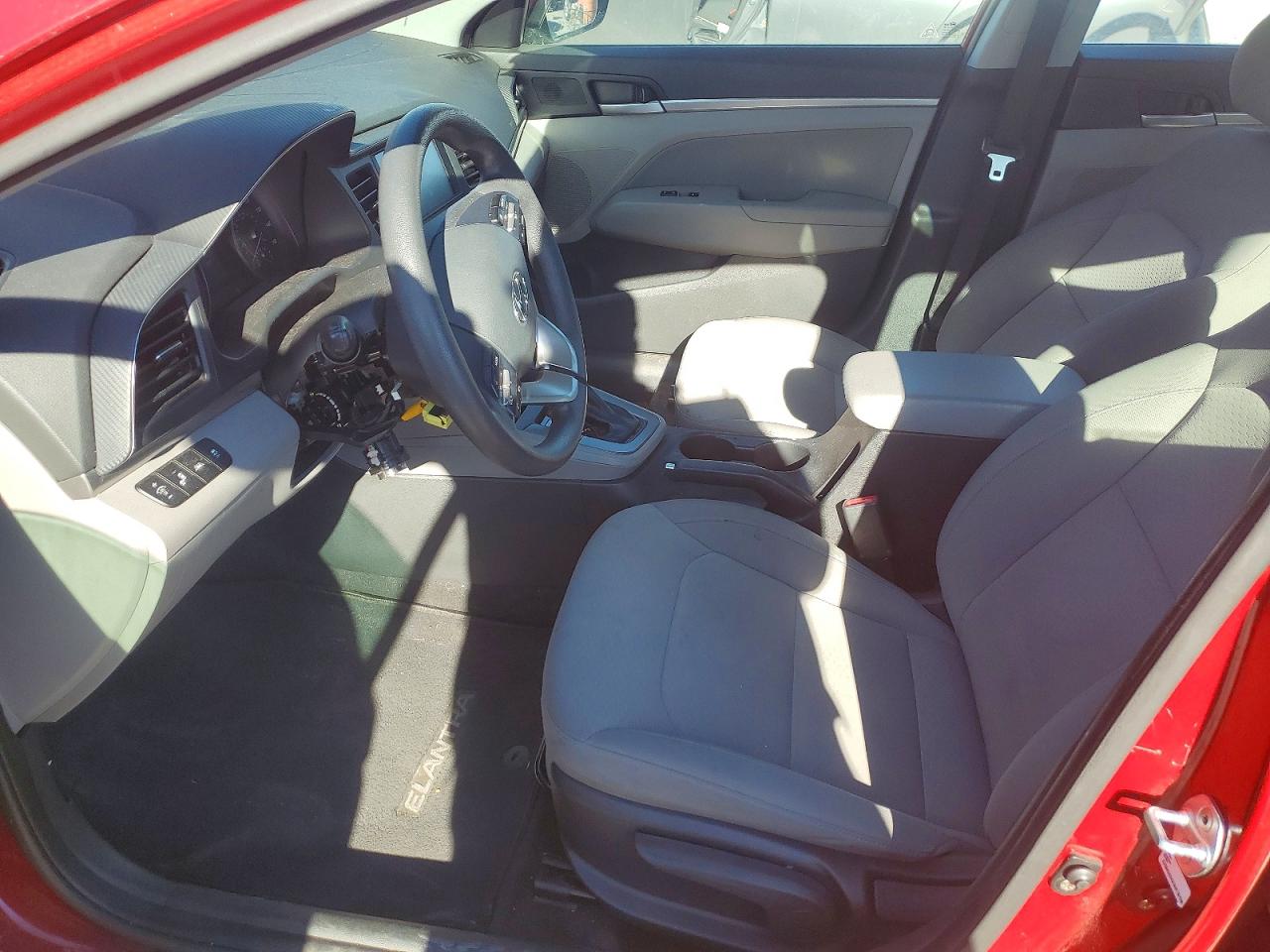 2019 HYUNDAI ELANTRA SEL photo 13