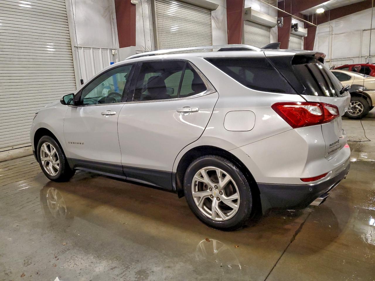 2018 CHEVROLET EQUINOX LT photo 3