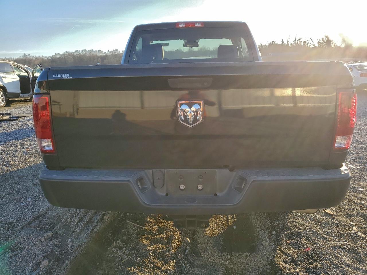 2016 RAM 1500 ST photo 11