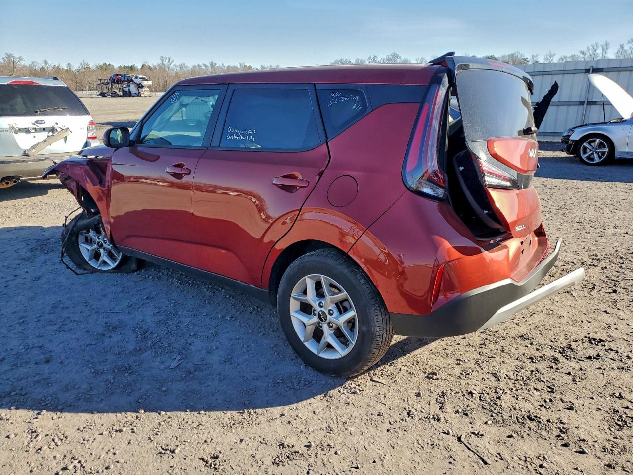 2025 KIA SOUL LX photo 3