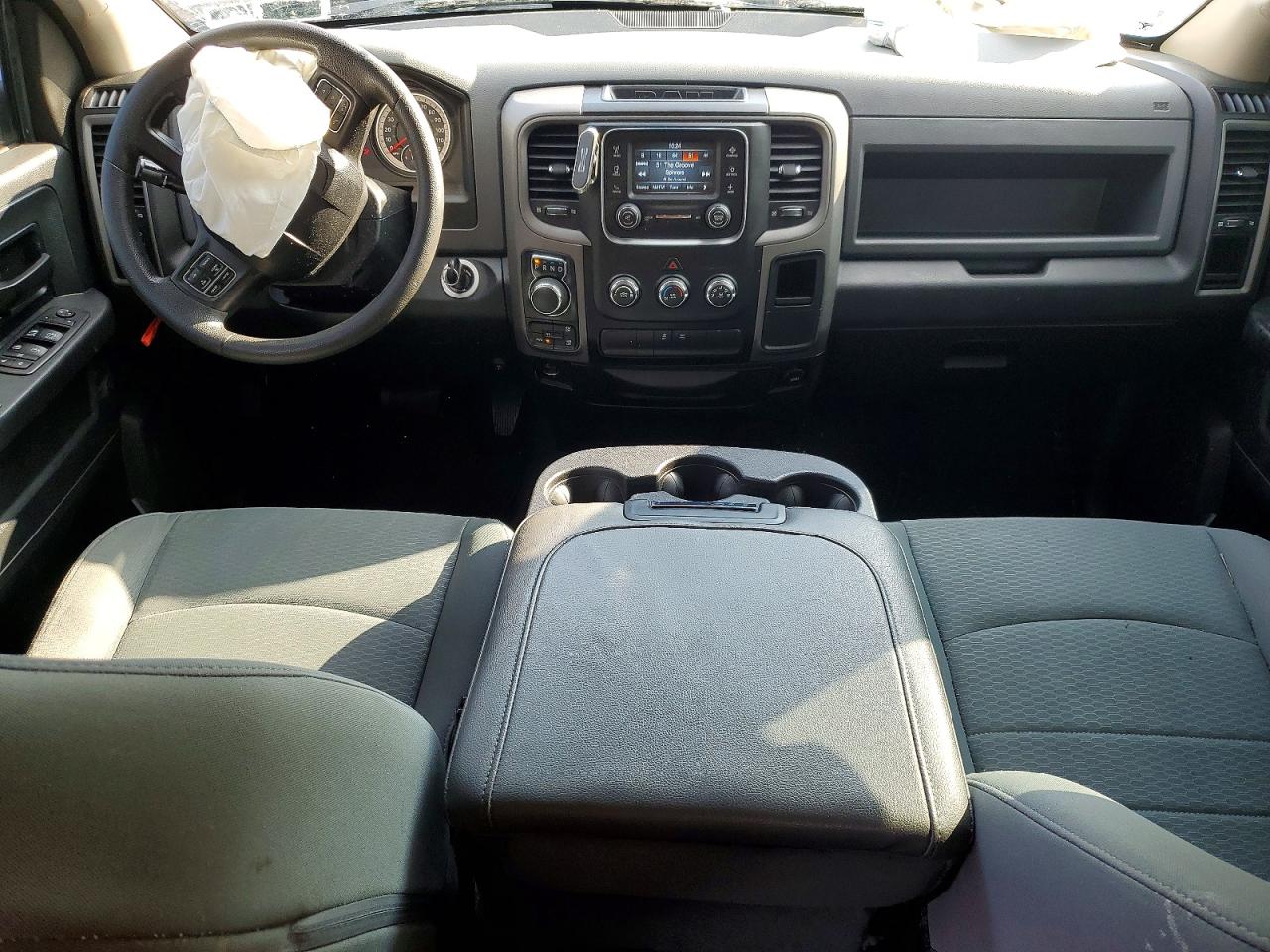 2017 RAM 1500 ST photo 15