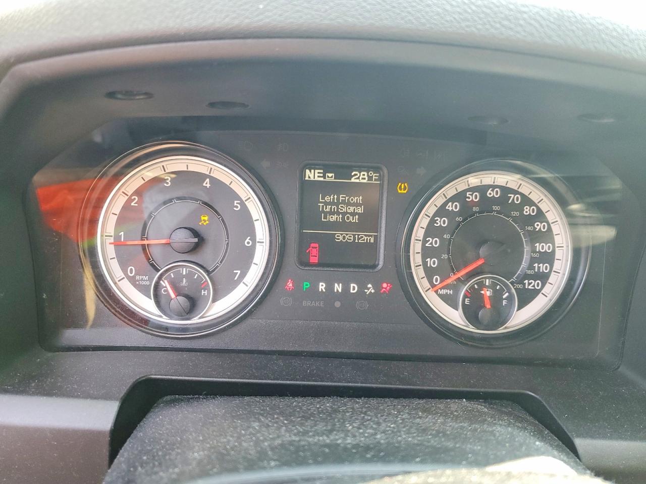 2017 RAM 1500 ST photo 17