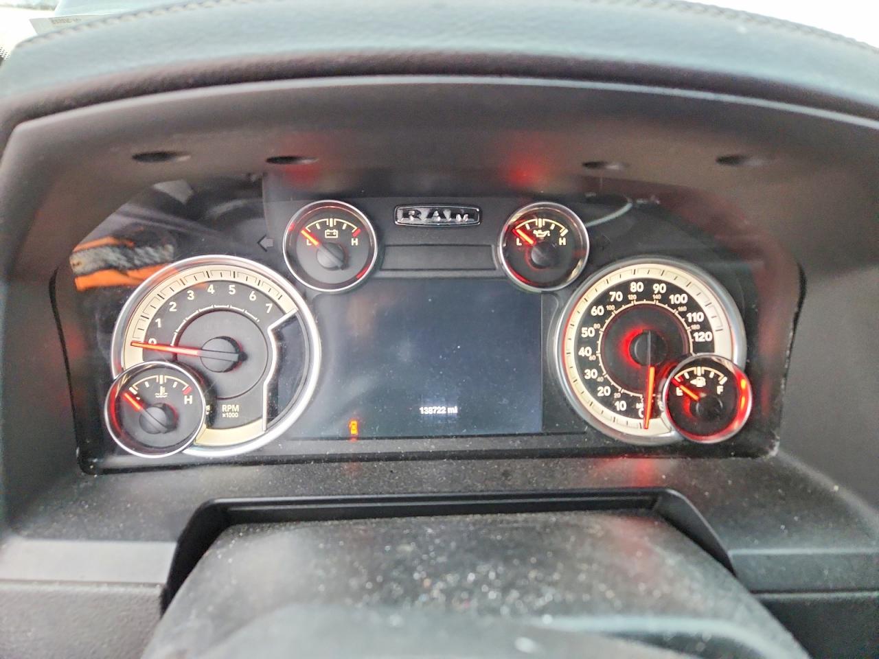 2013 RAM 1500 SPORT photo 25