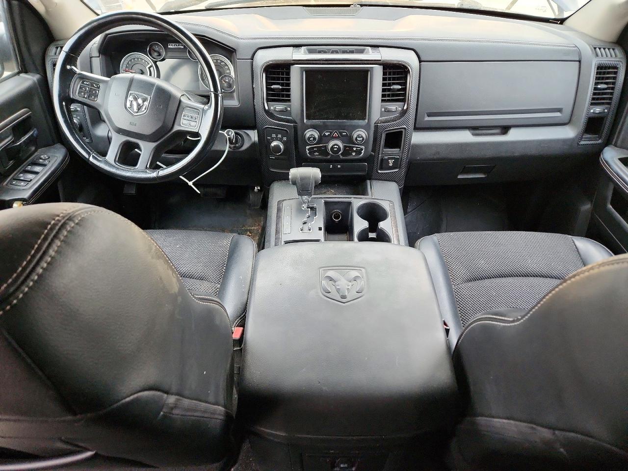 2013 RAM 1500 SPORT photo 22