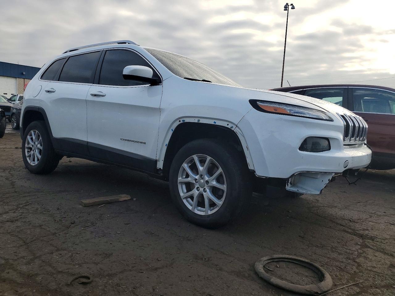 2016 JEEP CHEROKEE LATITUDE photo 10