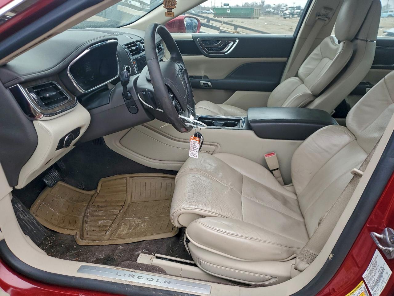 2017 LINCOLN CONTINENTAL RESERVE photo 7