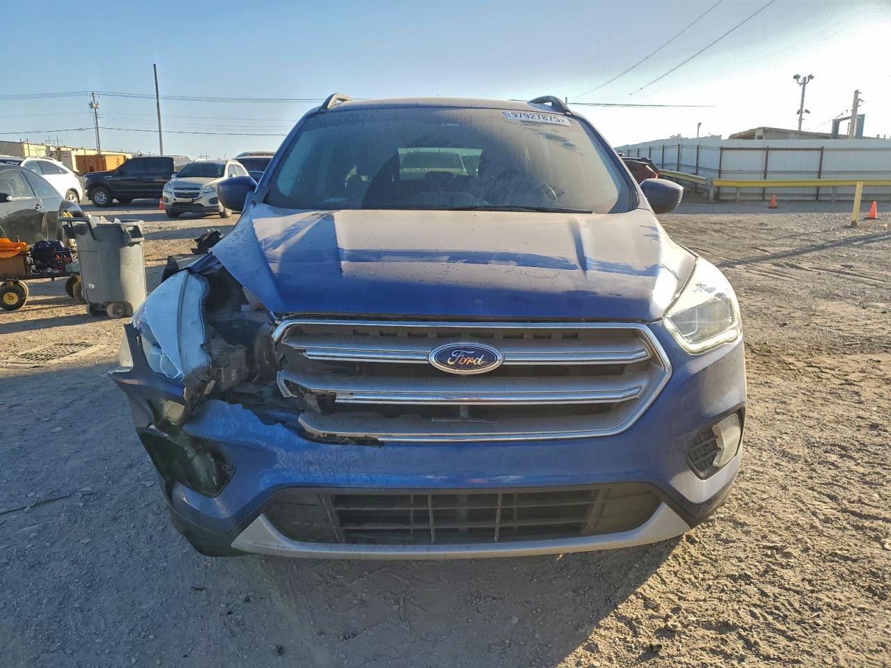 2017 FORD ESCAPE SE photo 9