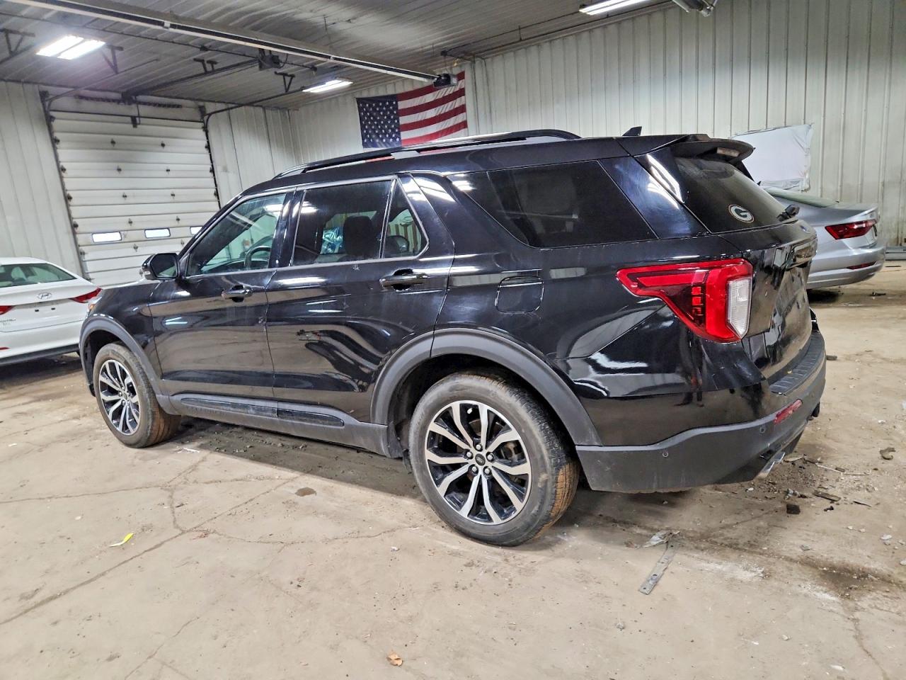 2020 FORD EXPLORER ST photo 2