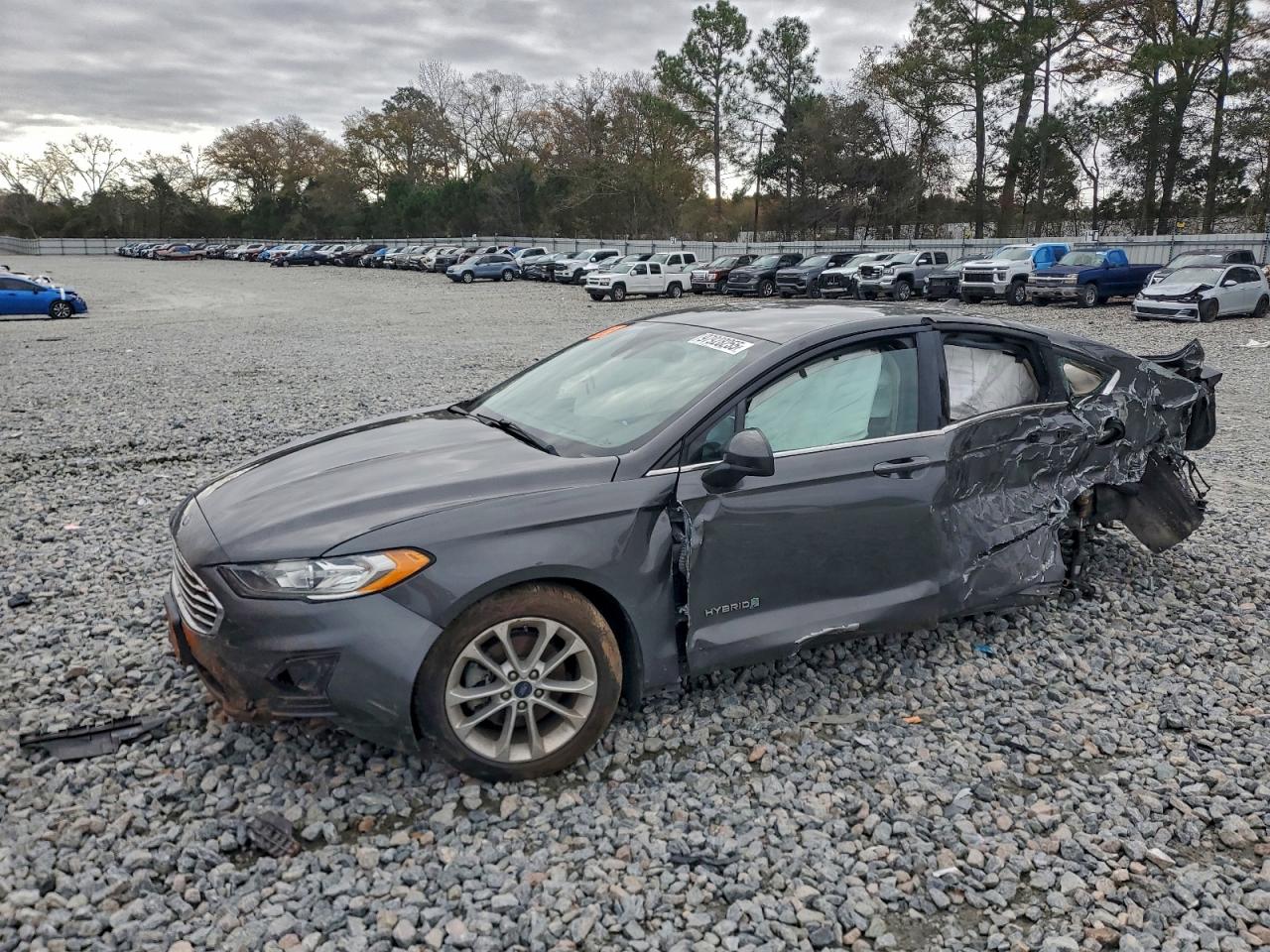 2019 FORD FUSION