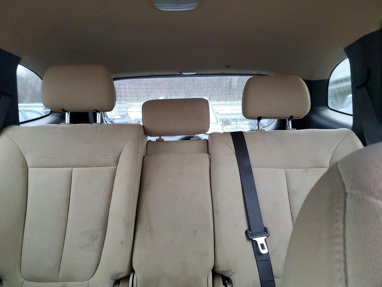 2011 HYUNDAI SANTA FE GLS photo 10