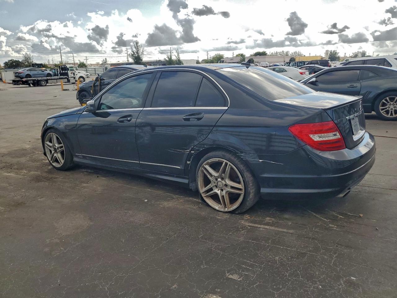 2011 MERCEDES-BENZ C 300 4MATIC photo 2