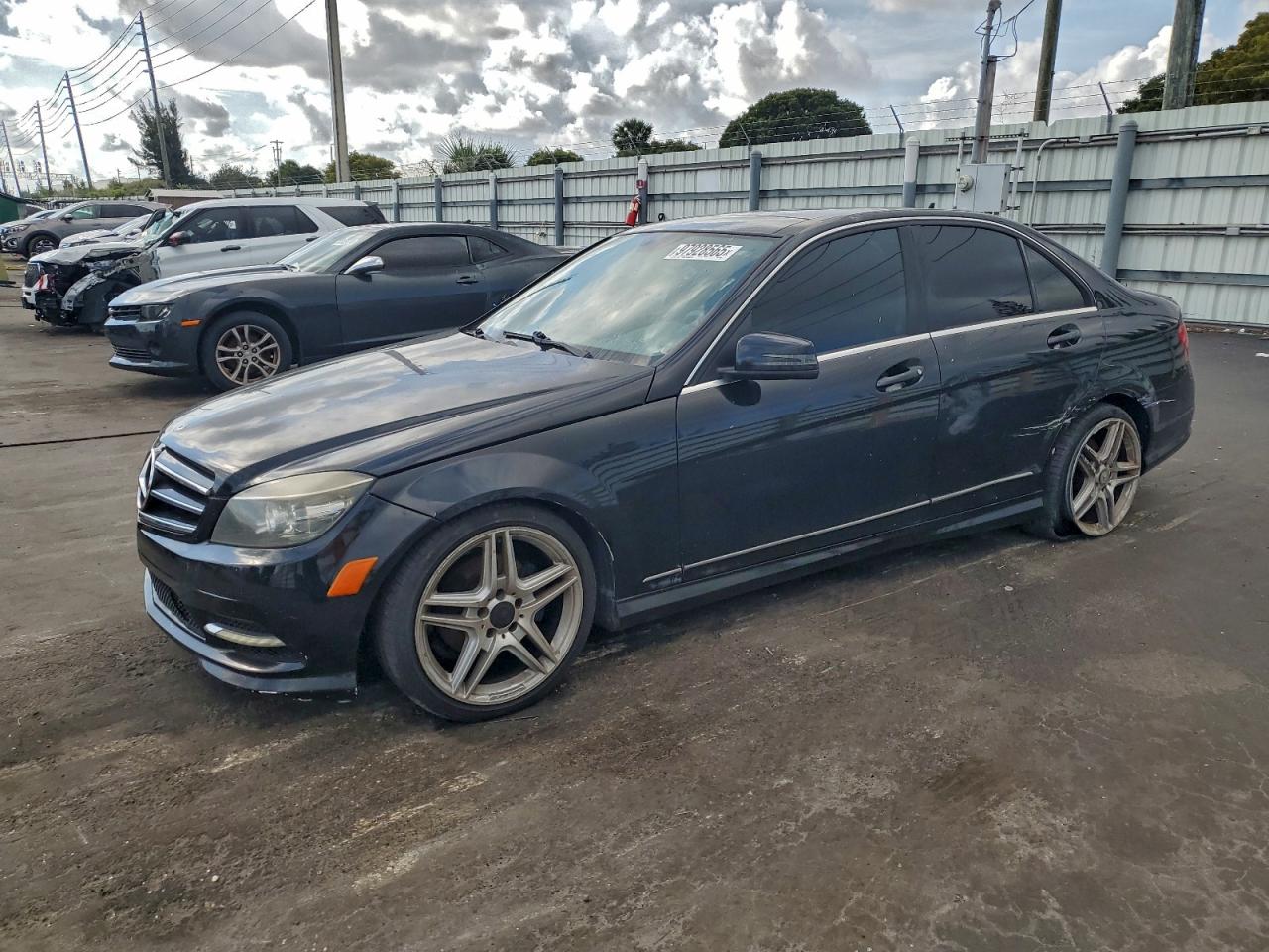 2011 MERCEDES-BENZ C