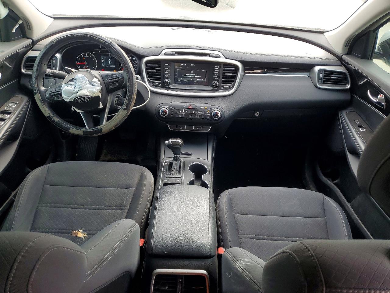 2017 KIA SORENTO LX photo 8