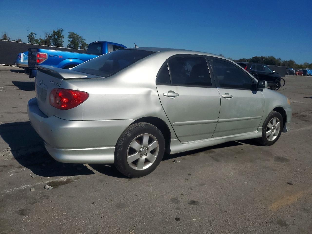 2004 TOYOTA COROLLA CE photo 3