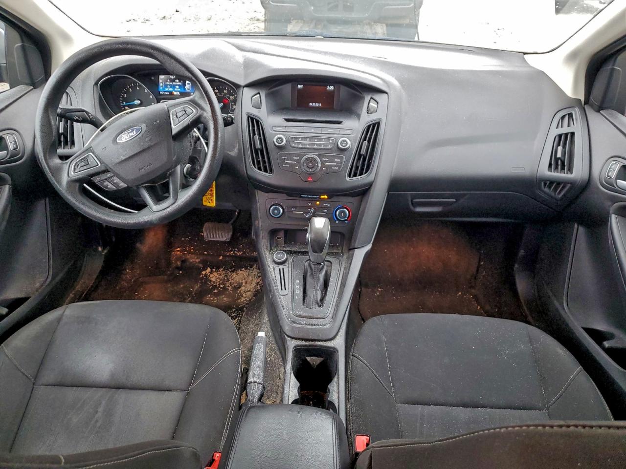2015 FORD FOCUS SE photo 15